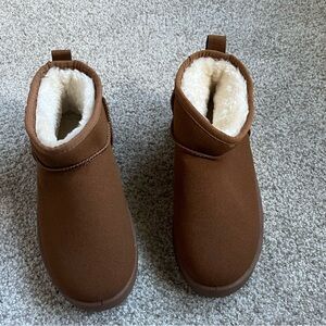 Short suede brown  booties